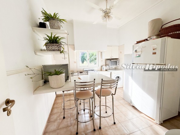 123B1485-8454-439C-A5AD-AFD9E35F9B19