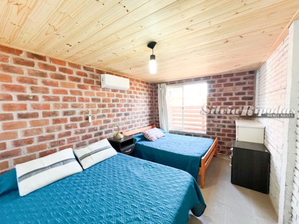 584CF7D1-859E-4139-8A45-C14A3FF4D93F