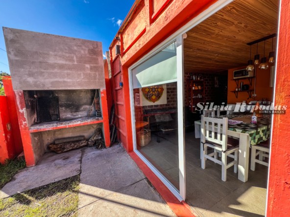 B3A13A78-45CC-49B1-93F6-FD32882C8E37