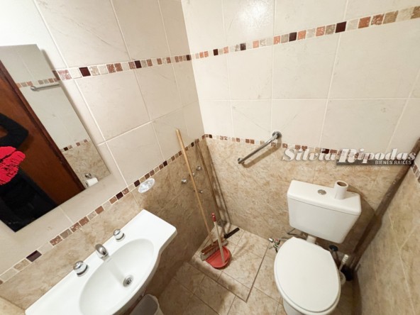 31EA93FF-AD01-4937-B555-1257B3DB74BA