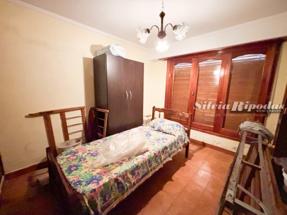 F8F6E4EB-23ED-47A3-8237-F9815ED8DB6B