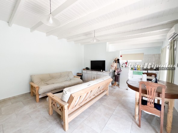 D95AEF3D-7E34-4922-8595-53C26E4848AB