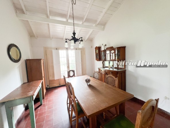 BA445DA2-E9F0-4C0B-AC3C-9020FD432858