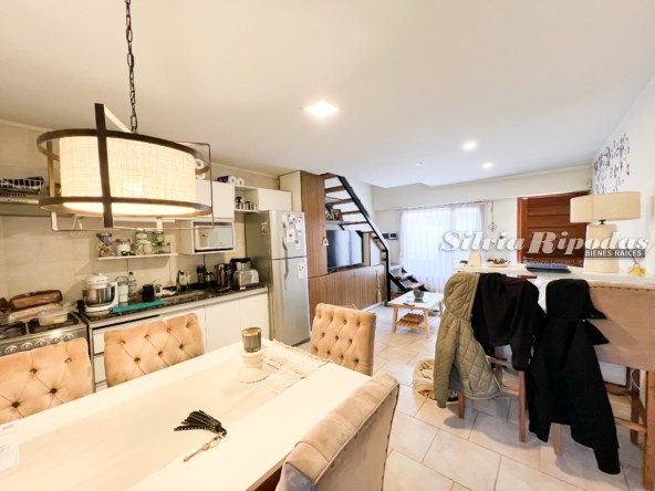 059F7166-D900-4835-980A-97738F53FD51