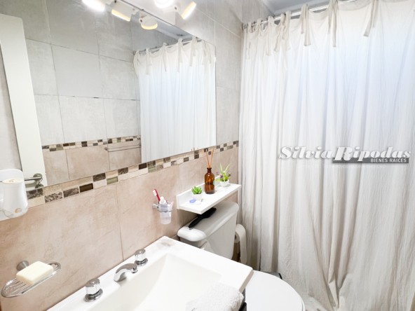 4130A425-1324-4BAD-B5A6-1EE9145C21A5