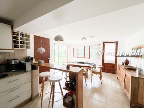 C3D576ED-B572-461F-A8A2-C430870A771B