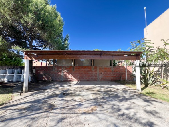 FF171BBA-4851-471D-BD4C-17C2A301354F